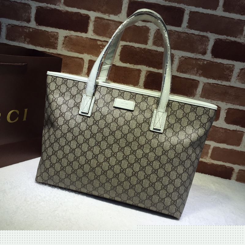 G*u*i shopping bags